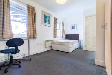 1 bed studio, Westmorland Road, Newcastle Upon Tyne, Newcastle, NE14EG - Image 3